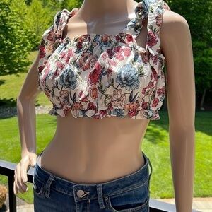 Forever 21 super cute floral, tie shoulders crop top